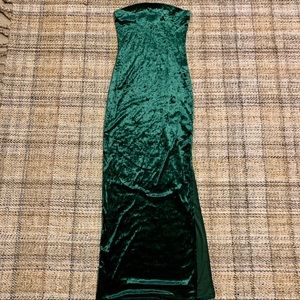 Forever 21 full length green velvet dress